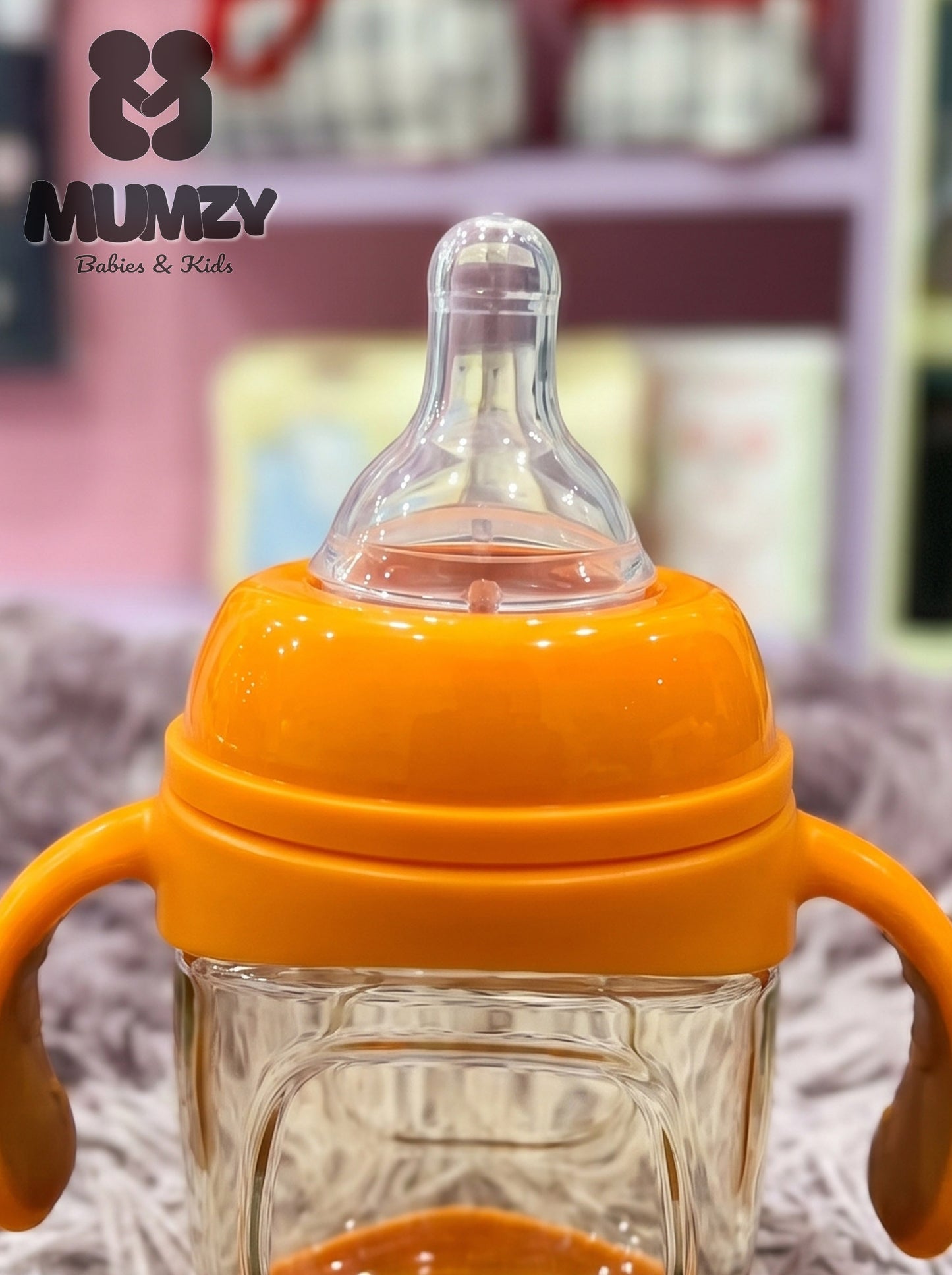 Yes 180ml Baby Bottle with Bear Style and Soft Silicone Nipple